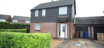 3 bedroom link detached house for sale