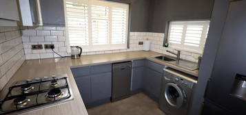 Maisonette for sale in Severn Way, Garston, Watford WD25