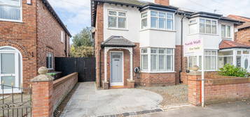 3 bed semi-detached house for sale