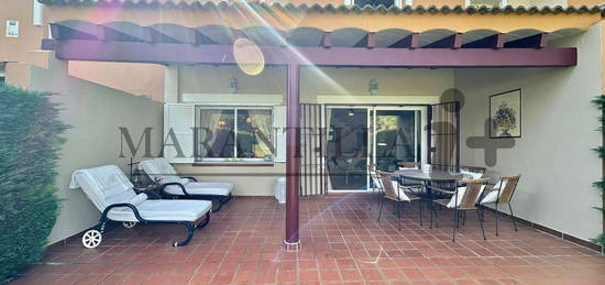 Chalet adosado en venta en Islantilla Golf