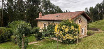 Casa rural en barrio Castanedo en Villaescusa