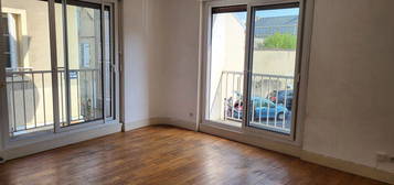 Appartement F4 centre-ville de Gien avec place de stationnement