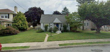 1073 5th St, North Catasauqua Bor, PA 18032