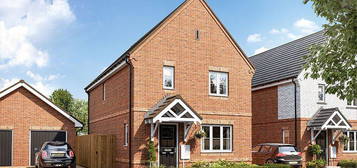 3 bed detached house for sale