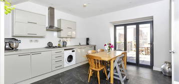 Flat for sale in Colwith Road, Hammersmith, London W6