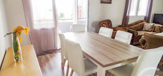 Appartement  à vendre, 4 pièces, 3 chambres, 82 m²