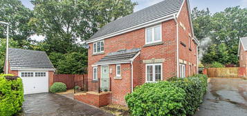 4 bed detached house for sale