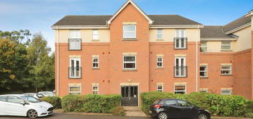 Flat for sale in Newlands Close, Hagley, Stourbridge DY9