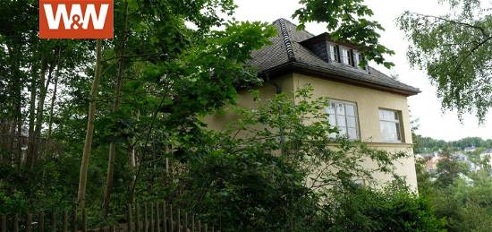 Charmante Stadtvilla in Waldheim: Historisches Flair mit Traumhafter Aussicht und Viel Potential