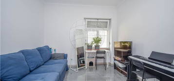 Apartamento T2 para arrendar em Lisboa