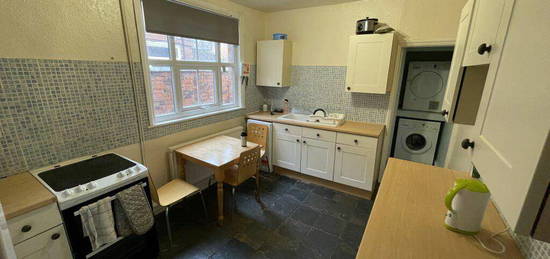 4 bedroom terraced house