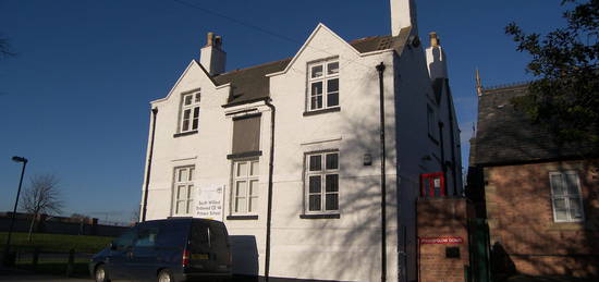 2 bed flat to rent