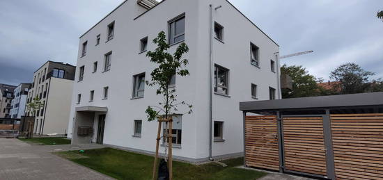 NEUBAU! 2-Zimmer-Wohnung mit Balkon und TG-Stellplatz