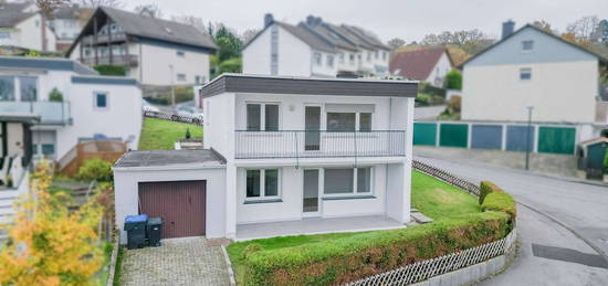 Einziehen und wohlfühlen. Renoviertes Einfamilienhaus auf dem Schreppenberg.