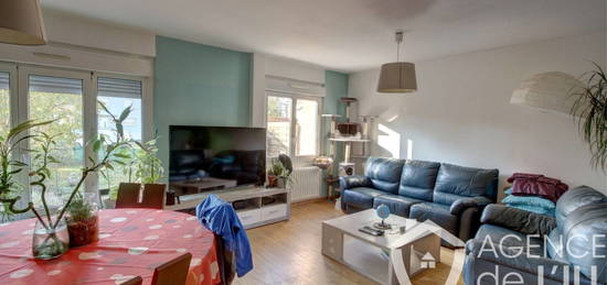 Appartement  à louer, 4 pièces, 3 chambres, 72 m²