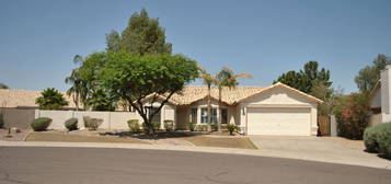 624 S  Sunset Ct, Chandler, AZ 85225