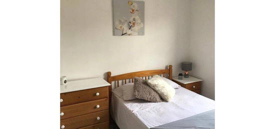 Room to rent in Acre Road, Kingston KT2