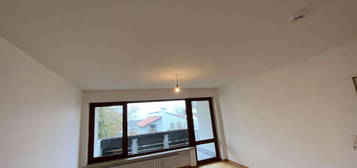 Schöne, familiengerechte 4-Zi.-Whg. mit Balkon * 103 m²