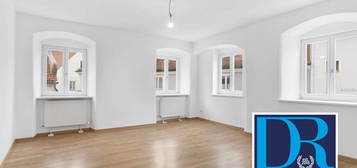 Großzügige 3-Zi-Whg mit Balkon und moderner Einbauküche in frisch saniertem Stadthaus