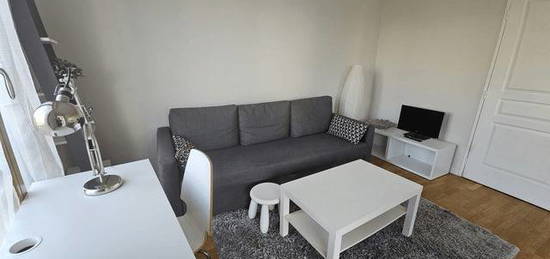 Location appartement 1 pièce 24 m²