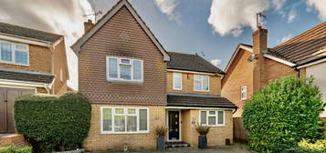 4 bed detached house for sale