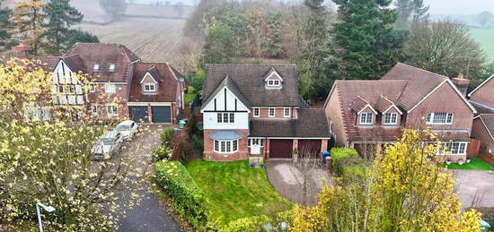 6 bedroom detached house for sale