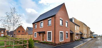 3 bed detached house to rent