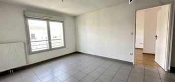 A vendre - Appartement T2 de 49 m² à CORNEBARRIEU (31700)