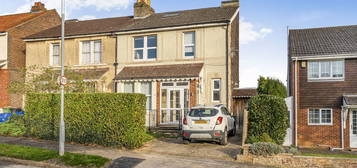 3 bed semi-detached house for sale