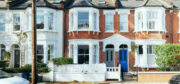 4 bedroom terraced house