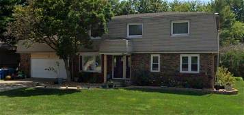 57 Meander Pike, Chatham, IL 62629