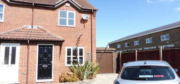 2 bed semi-detached house to rent