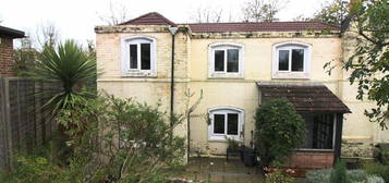 2 bedroom semi-detached house