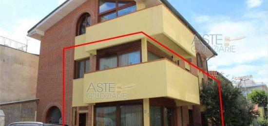 Casa indipendente all'asta in via Agordat, 3