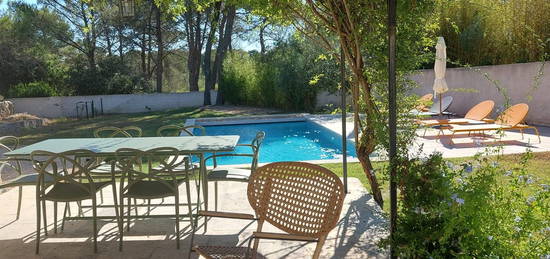 A LOUER Maison meublée de 135 m2 avec piscine et jardin, qua