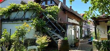 Historisches 1-2 Familien Fachwerkhaus im Herzen von Dietzenbach mit viel Potenzial!