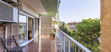 Apartamento en venta en Les Tres Torres