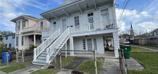 124 N Genois St Apt B, New Orleans, LA 70119