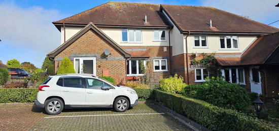 Maisonette for sale in Garrett Close, Kingsclere, Newbury RG20