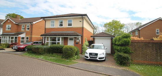 4 bed detached house to rent