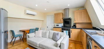 3 bedroom flat to rent