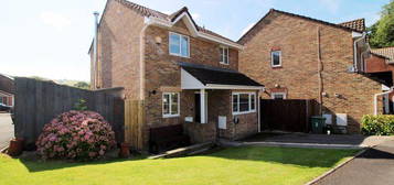 3 bed detached house for sale