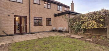 3 bedroom semi-detached house