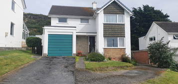 4 bed detached house for sale