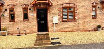 3 bed town house to rent