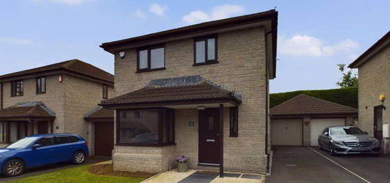 3 bed detached house for sale