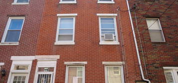 316 Titan St, Philadelphia, PA 19147