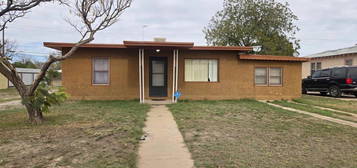 1009 W Summit St, Roswell, NM 88203