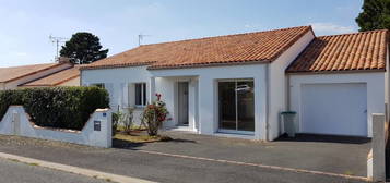 Maison  à louer, 5 pièces, 4 chambres, 125 m²