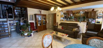 T4 triplex a vendre avec terrasse et garage